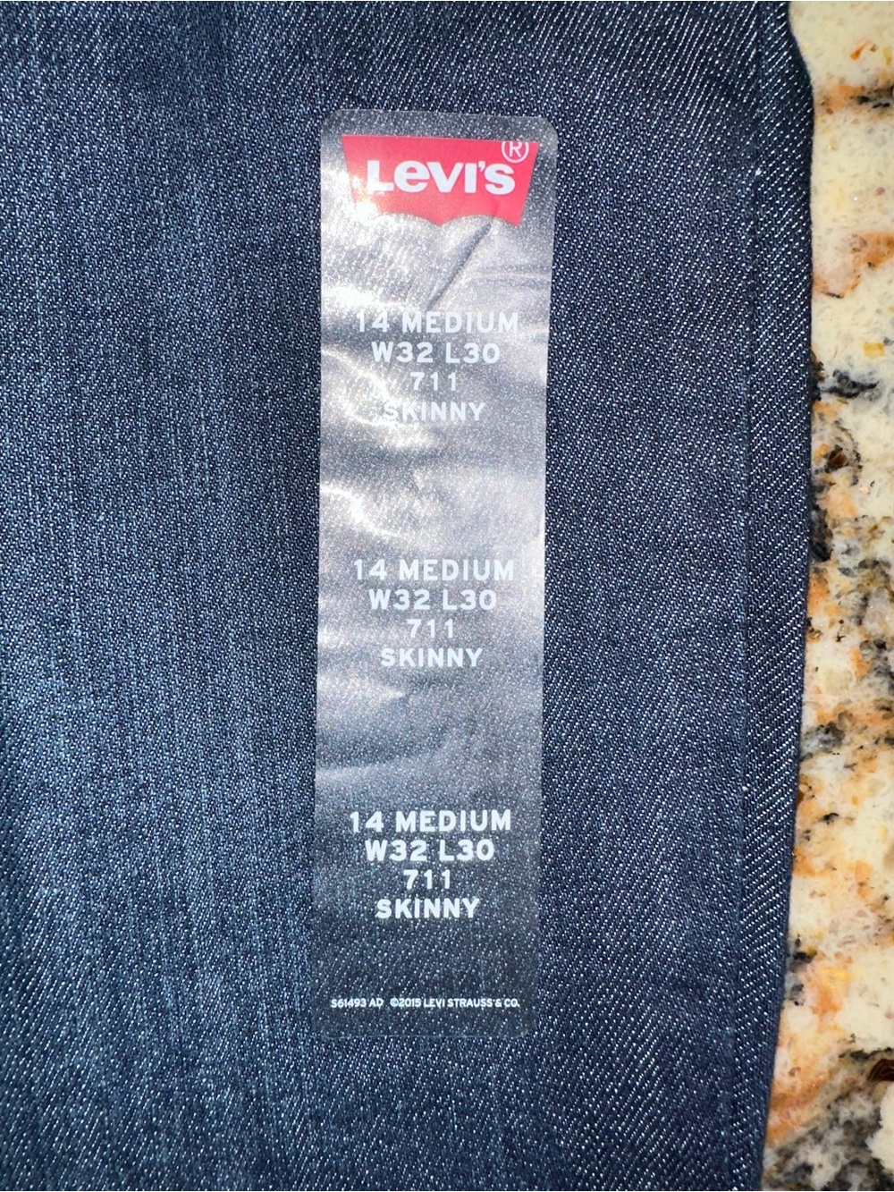 Levi's Women’s Jeans 711 Skinny Mid-rise Size 14 W32 L30 - Picture 5 of 5